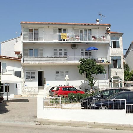 Apartmani Ljubo 普利莫顿 外观 照片
