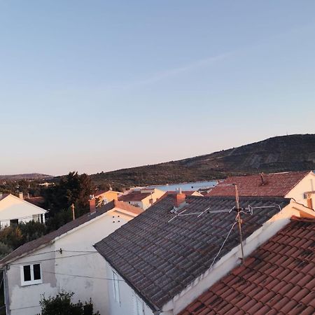 Apartmani Ljubo 普利莫顿 外观 照片