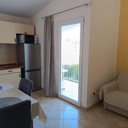 Apartmani Ljubo 普利莫顿 外观 照片