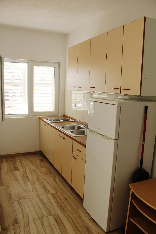 Apartmani Ljubo 普利莫顿 外观 照片