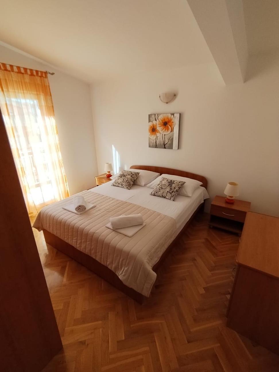 Apartmani Ljubo 普利莫顿 外观 照片