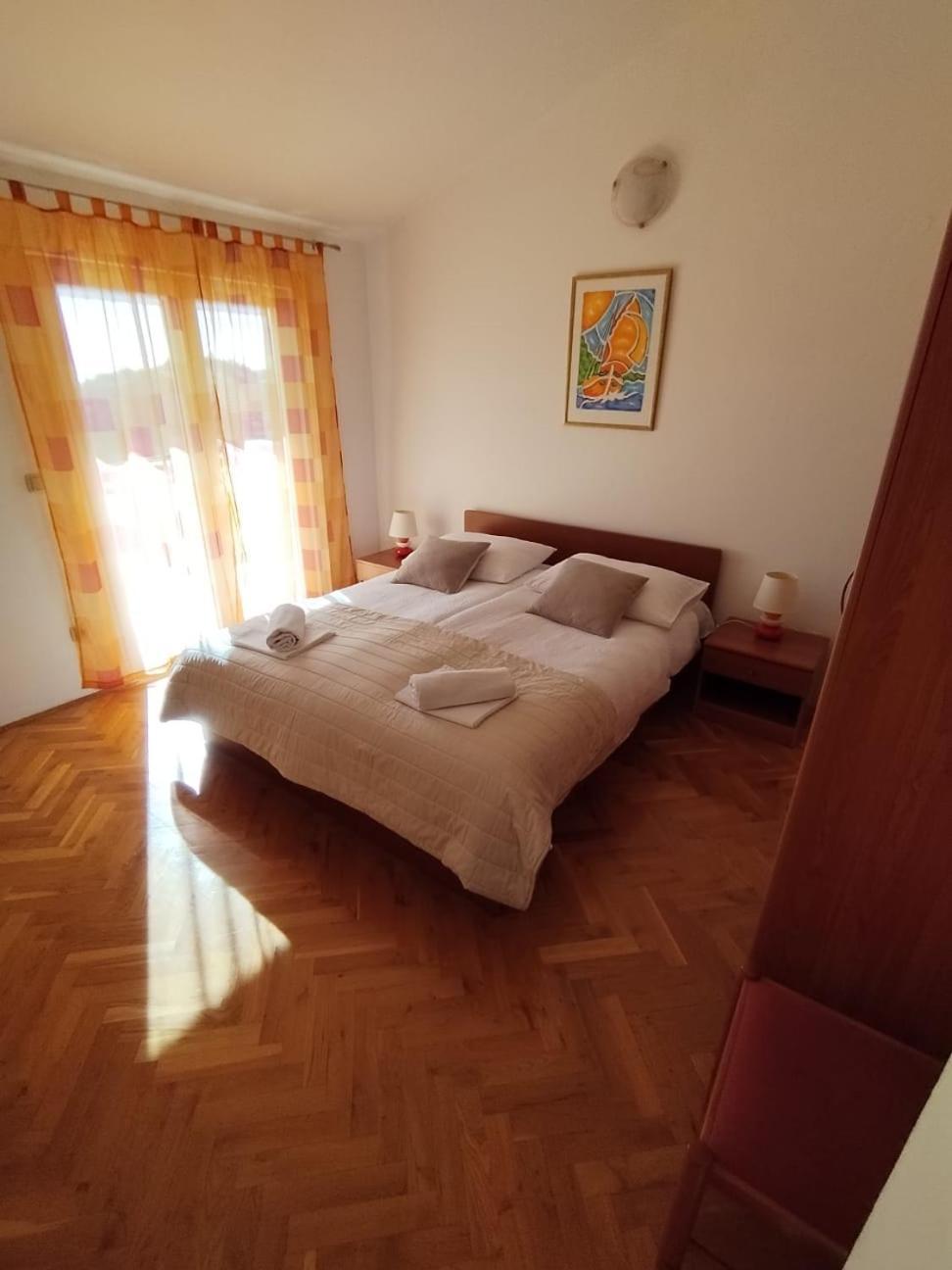 Apartmani Ljubo 普利莫顿 外观 照片