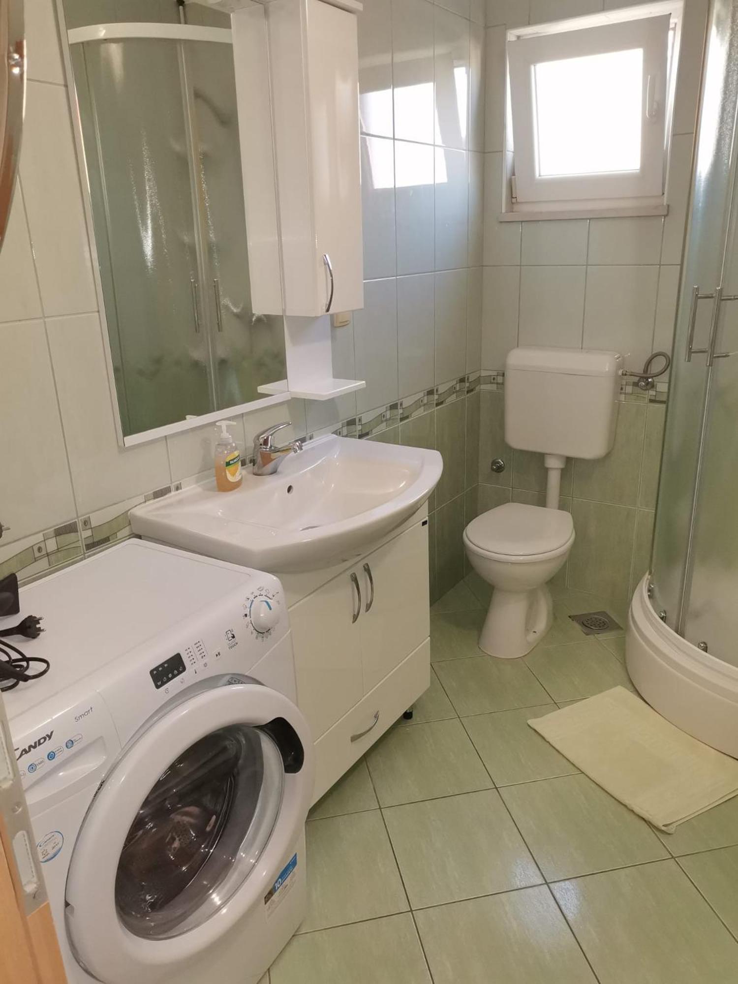 Apartmani Ljubo 普利莫顿 外观 照片