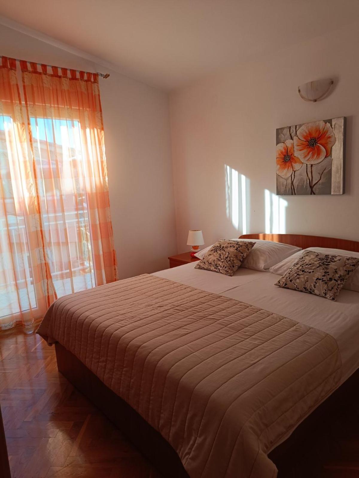 Apartmani Ljubo 普利莫顿 外观 照片