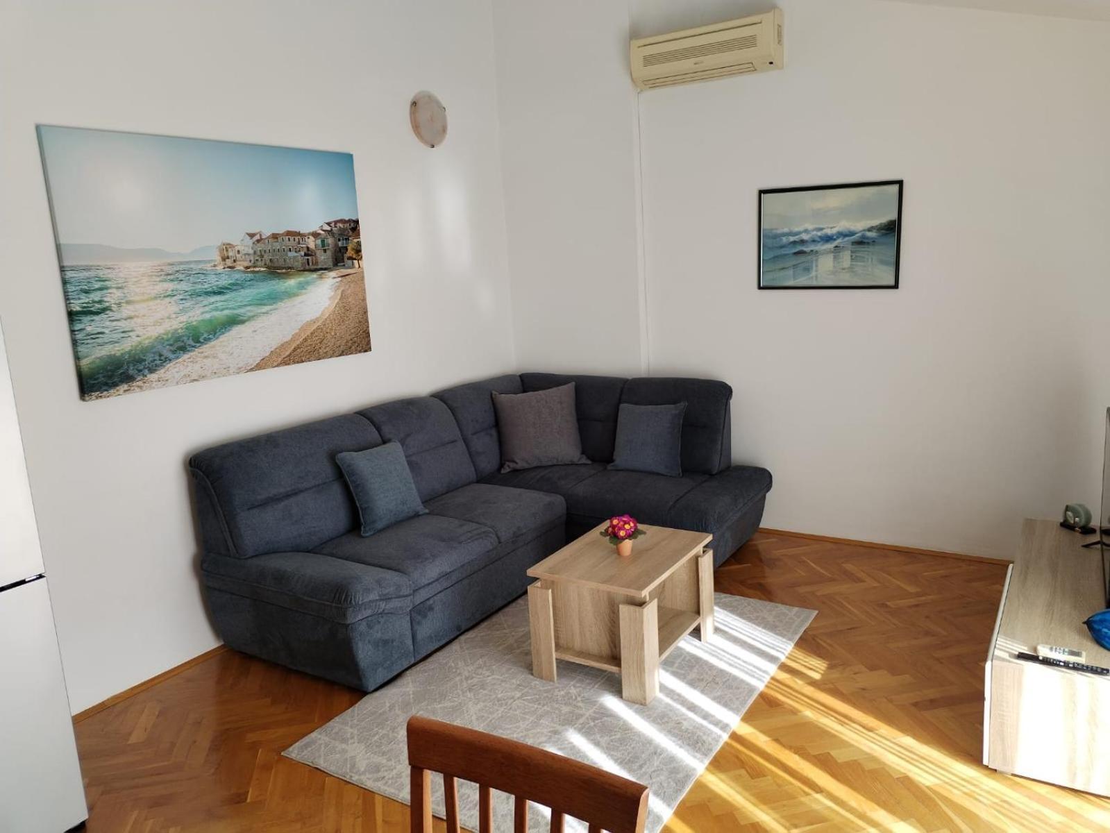 Apartmani Ljubo 普利莫顿 外观 照片