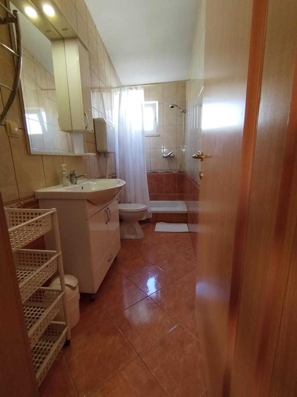 Apartmani Ljubo 普利莫顿 外观 照片
