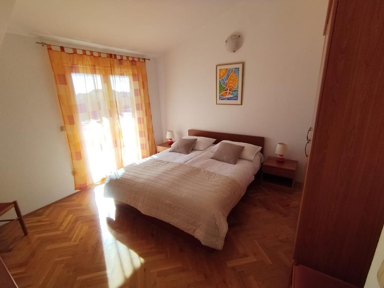 Apartmani Ljubo 普利莫顿 外观 照片