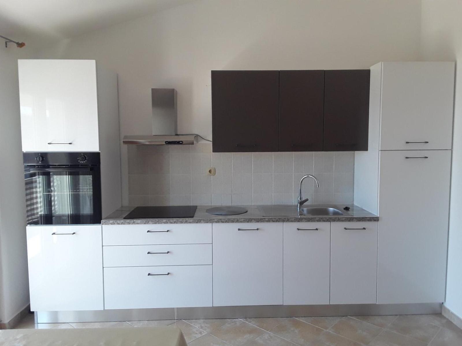 Apartmani Ljubo 普利莫顿 外观 照片