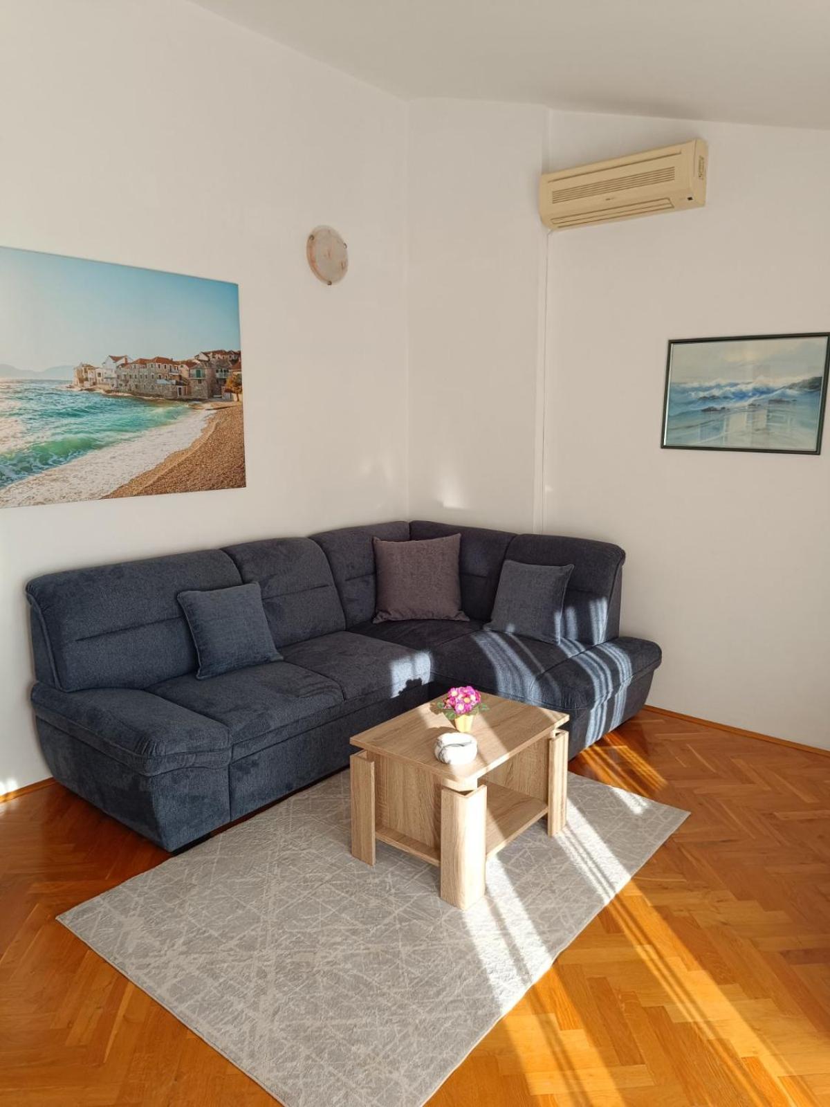 Apartmani Ljubo 普利莫顿 外观 照片