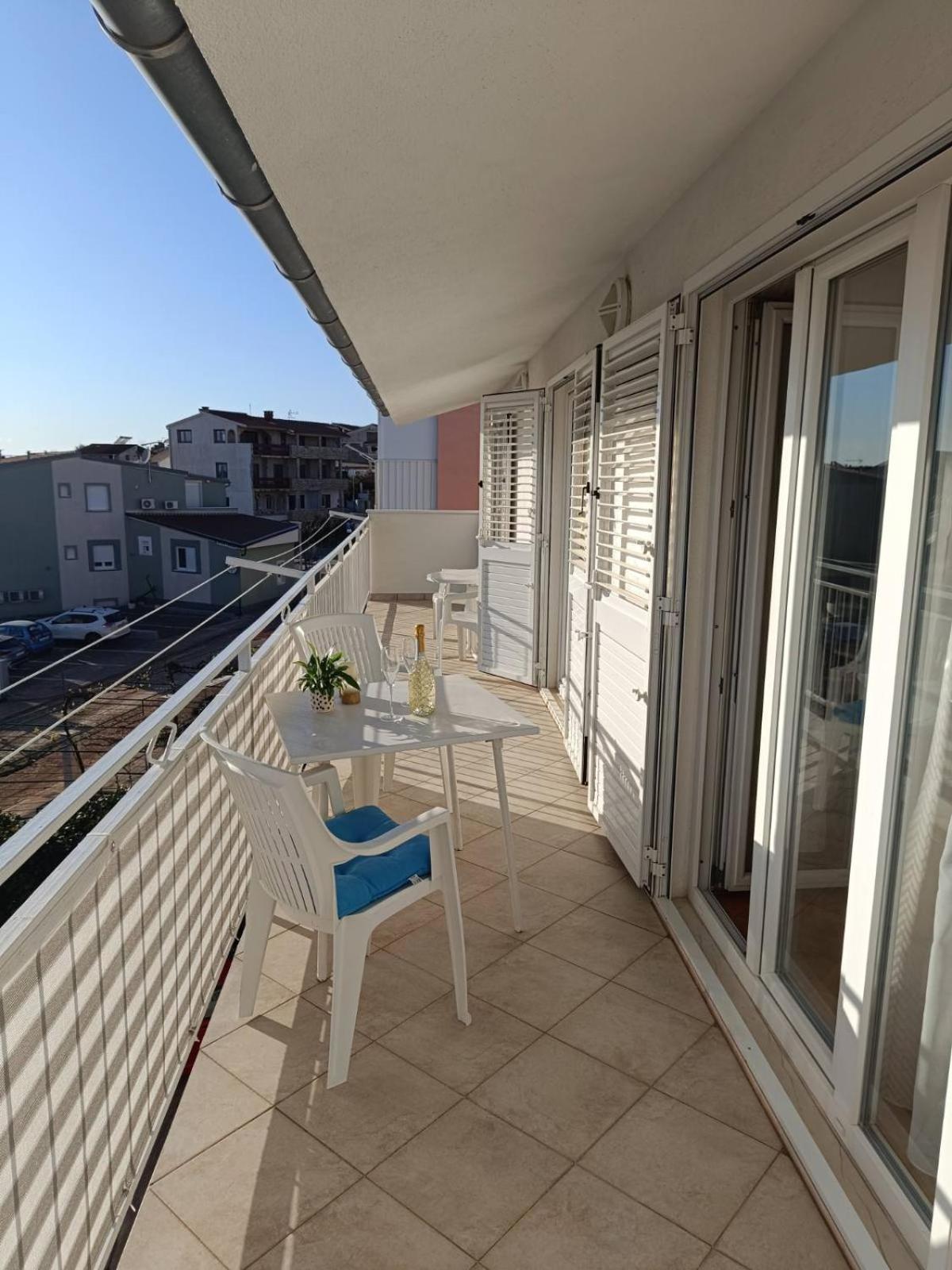 Apartmani Ljubo 普利莫顿 外观 照片