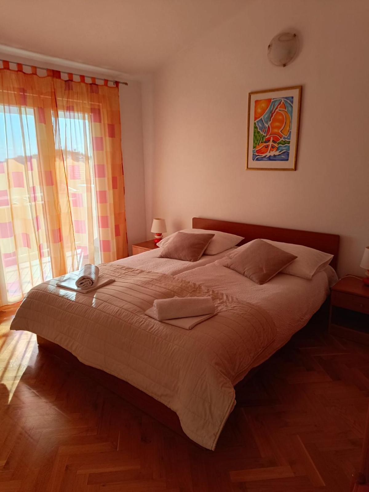 Apartmani Ljubo 普利莫顿 外观 照片
