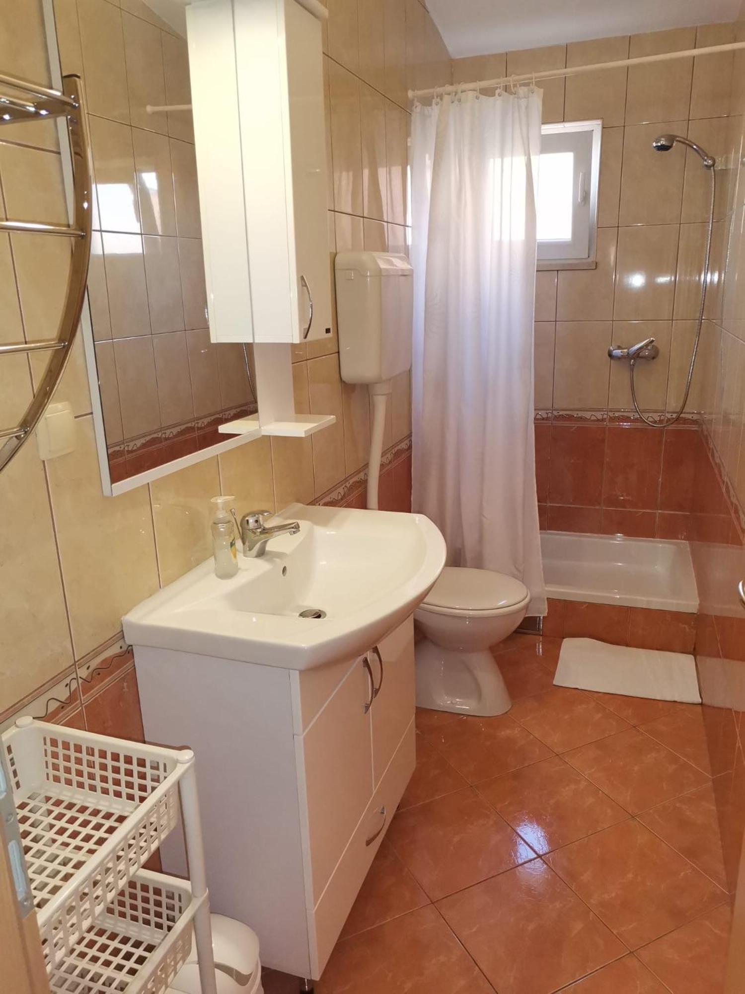 Apartmani Ljubo 普利莫顿 外观 照片