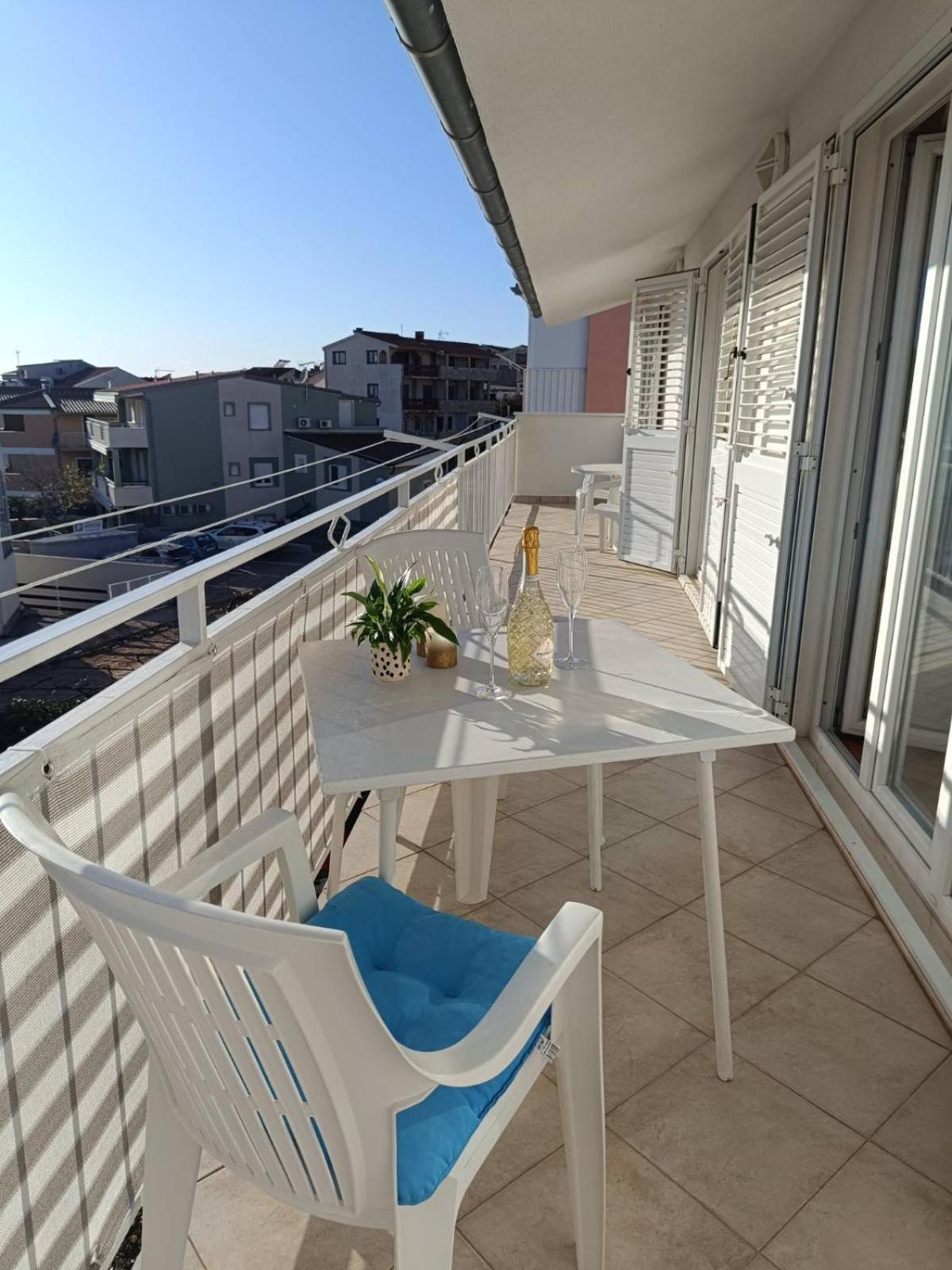 Apartmani Ljubo 普利莫顿 外观 照片