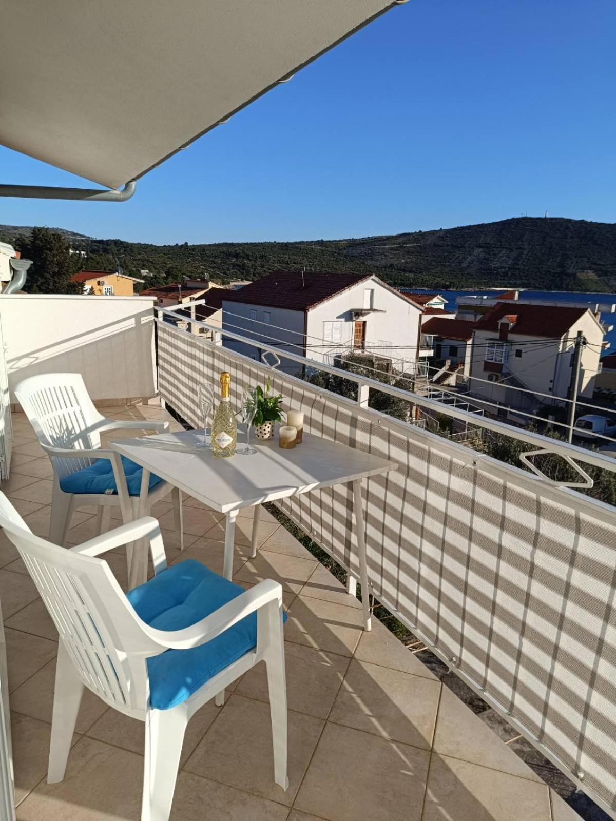 Apartmani Ljubo 普利莫顿 外观 照片